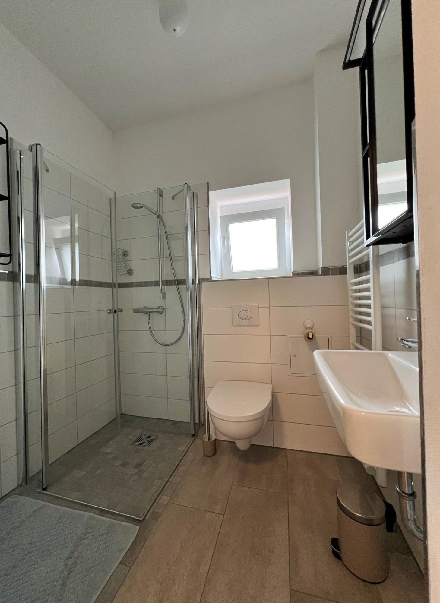 Das Jaartn - Boardinghouse Appartements & Ferienwohnung Schönefeld Exteriör bild